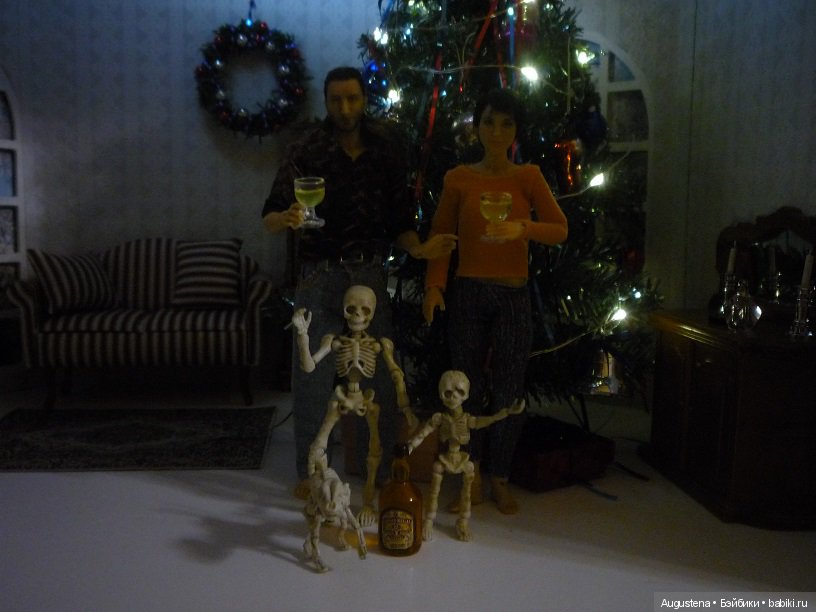 В Счастливом Доме на костях отмечают Новый Год (фото 5)