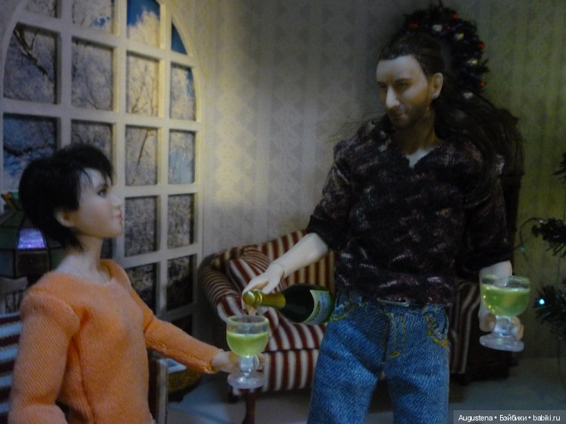 В Счастливом Доме на костях отмечают Новый Год (фото 2)