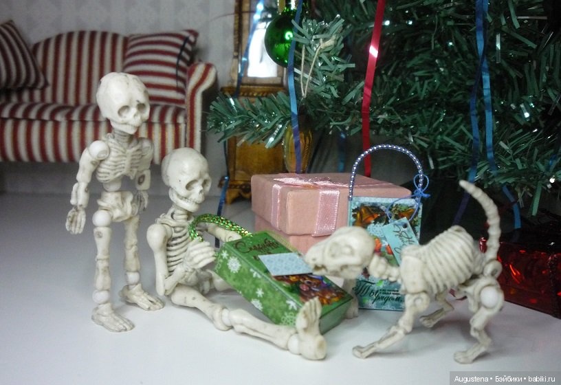 Открываем подарки в Счастливом доме (фото 2)