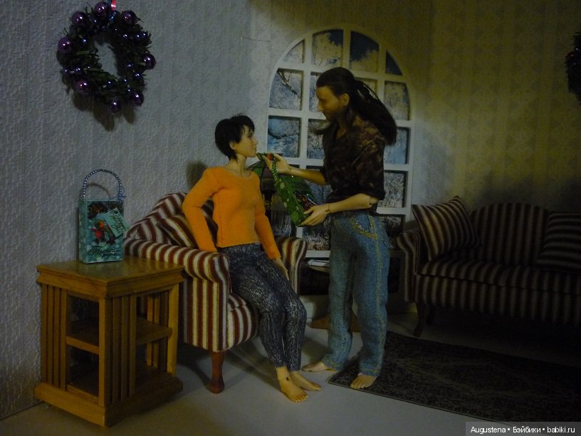 Открываем подарки в Счастливом доме (фото 3)