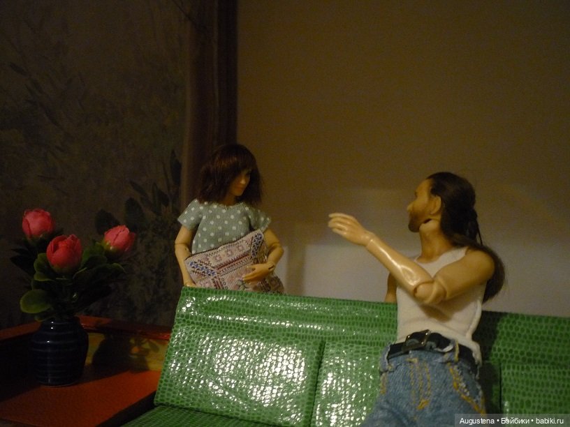 Большой диван для гостиной 1/12 | Бэйбики Большой диван для гостиной 1/12 (фото 4)