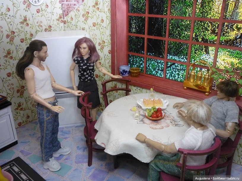 Обед в Счастливом Доме на костях (фото 9)