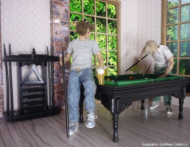 Счастливый Дом на костях. Бильярд