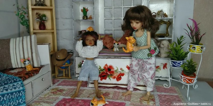 Рин гостит у Флёр, или что шуршало в ящике