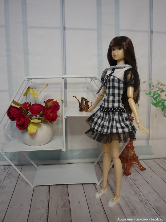 Момоко. Черно-белый минимализм