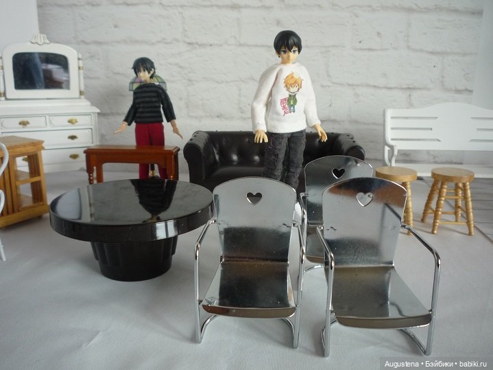 Румбокс для Figma 1/12. Продолжаем выбирать мебель