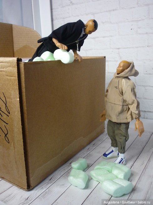 Распаковка миниатюры — Разные шарнирные куклы (не БЖД): редкие (фото 5)