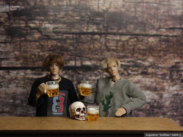 Мои пираты сегодня на борту " Летучего голландца"