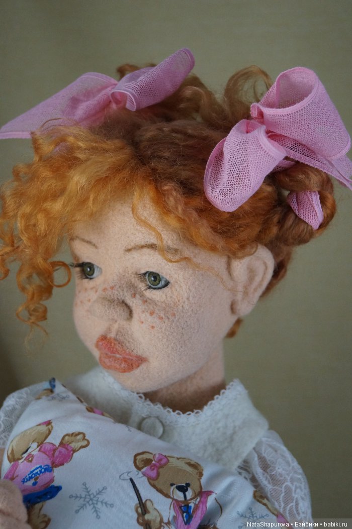 Соня.Бело розовое счастье. Интерьерная авторская кукла.Сухое валяние на каркасе.Сидя 35 см.