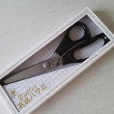 Ножницы зигзаг.