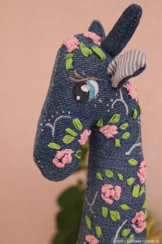 Викки, джинс и вышивка. Авторские игрушки своими руками | Бэйбики Викки, джинс и вышивка. Авторские игрушки своими руками (фото 2)