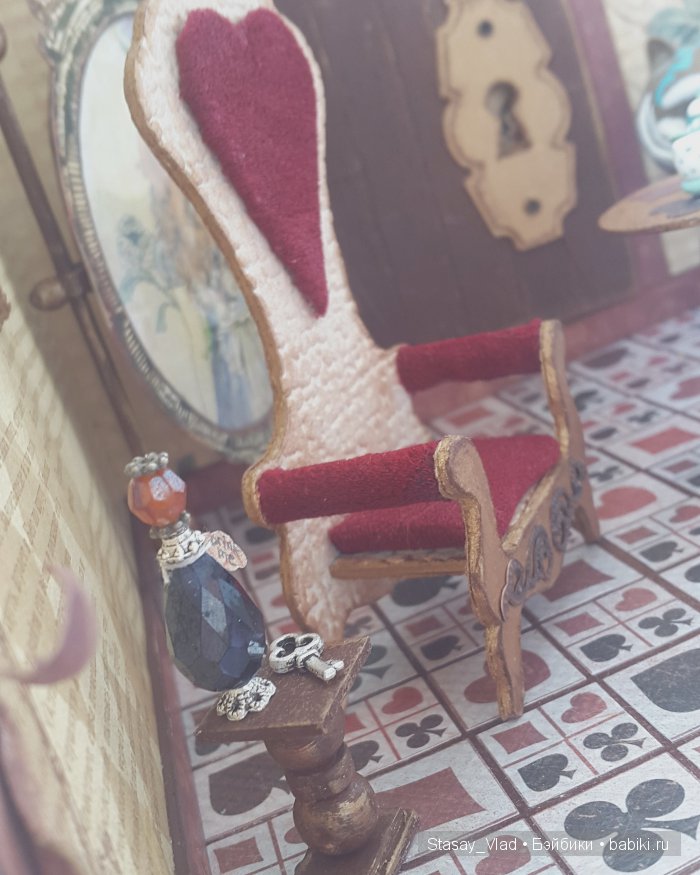 Мамины сокровища "Алиса в стране чудес" (фото 9)