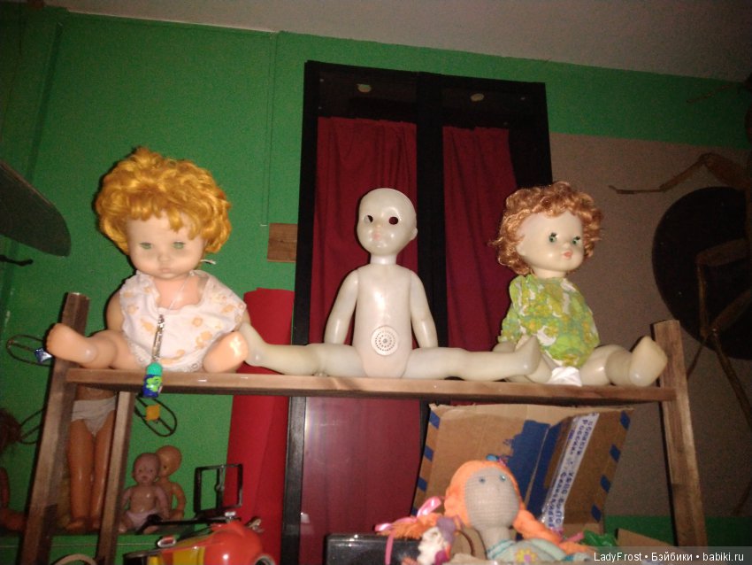 Сколько можно над куклами издеваться