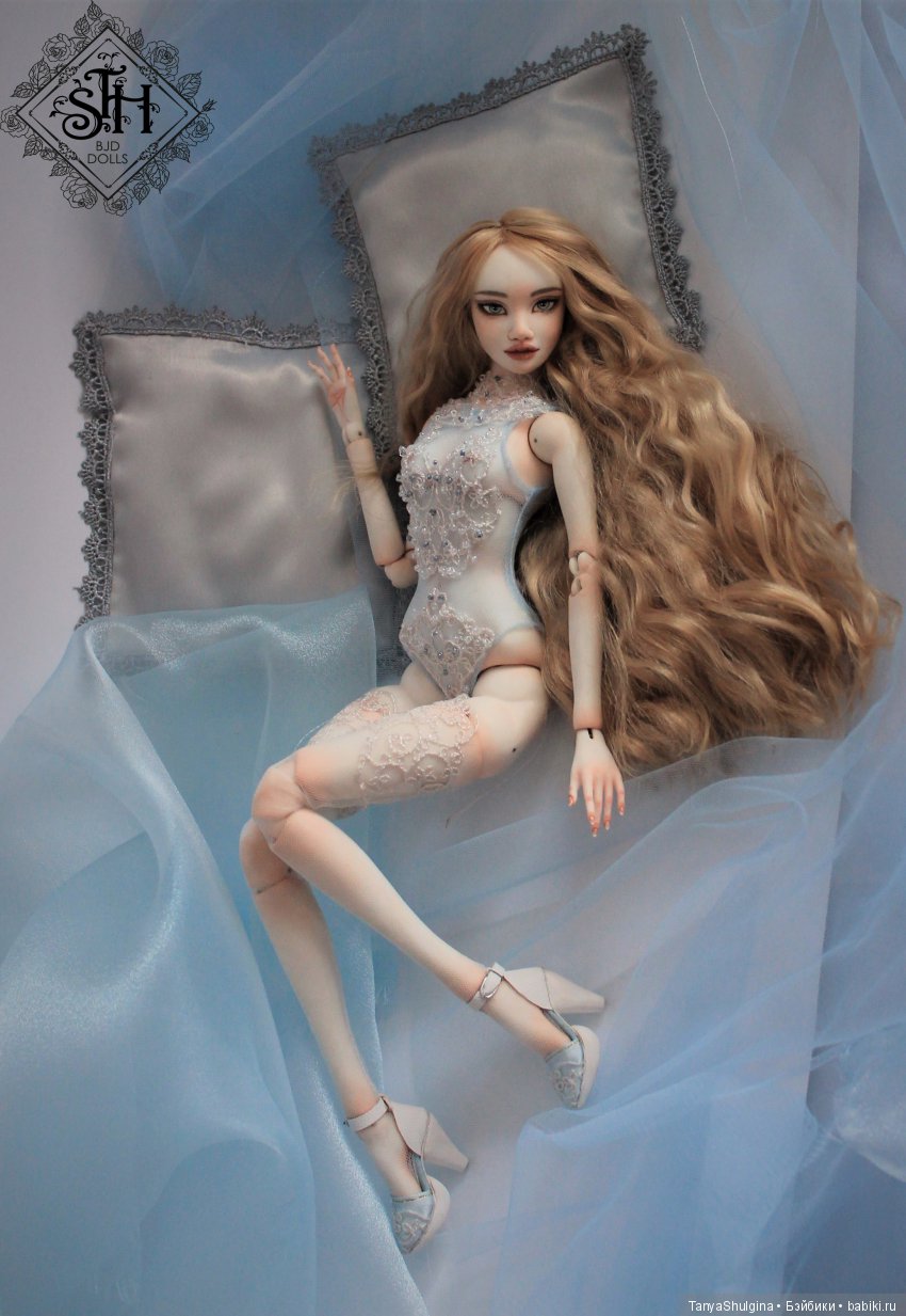 Оливия. Фарфоровая шарнирная кукла (фото 7)