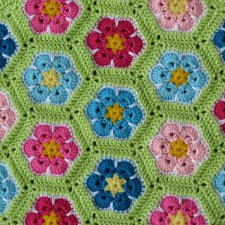 Вязаные крючком игрушки из мотивов