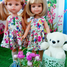 Две подружки-хохотушки