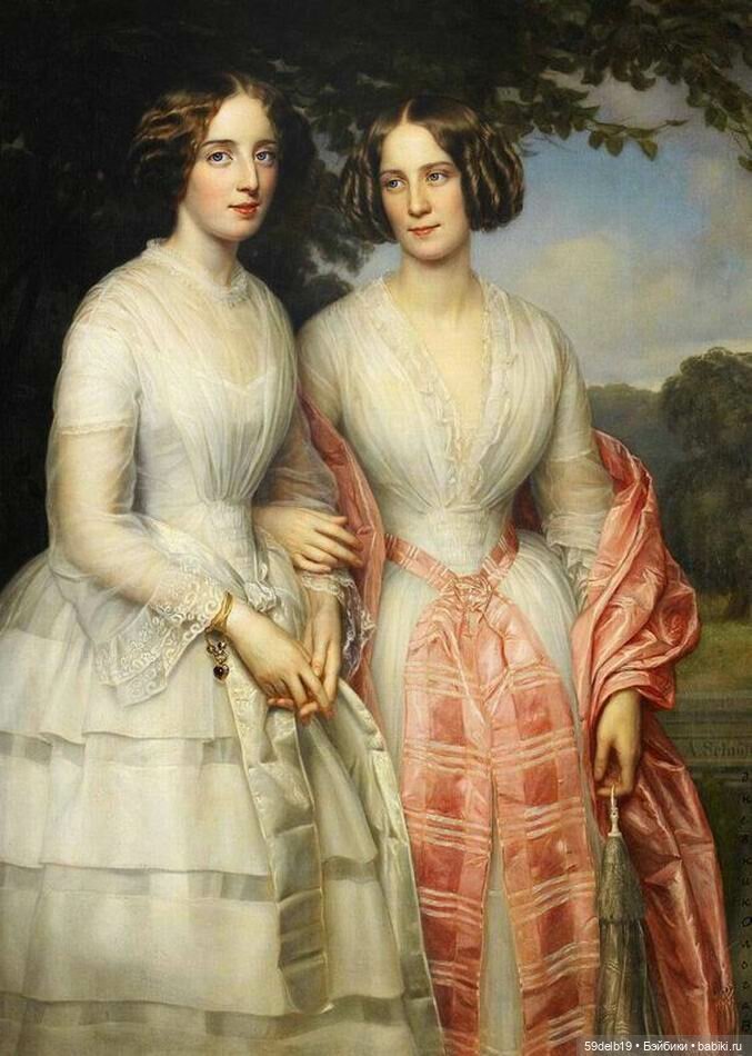 Сёстры в одинаковых платьях (фото 4)