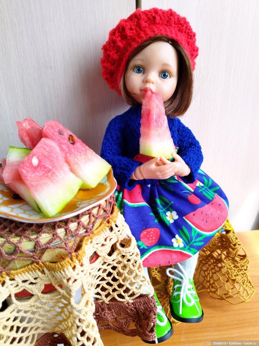 Как Карина готовила десерт из арбузных корочек