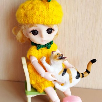 Новый наряд Теи "Ананасик" и про то, как Тея ждала сестричек