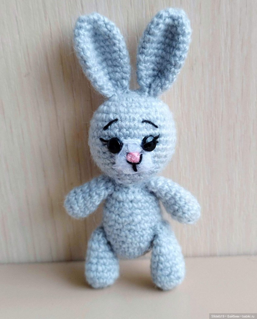 вязаная авторская игрушка, зайка вязаный для кукол, игрушка для кукол паола рейна