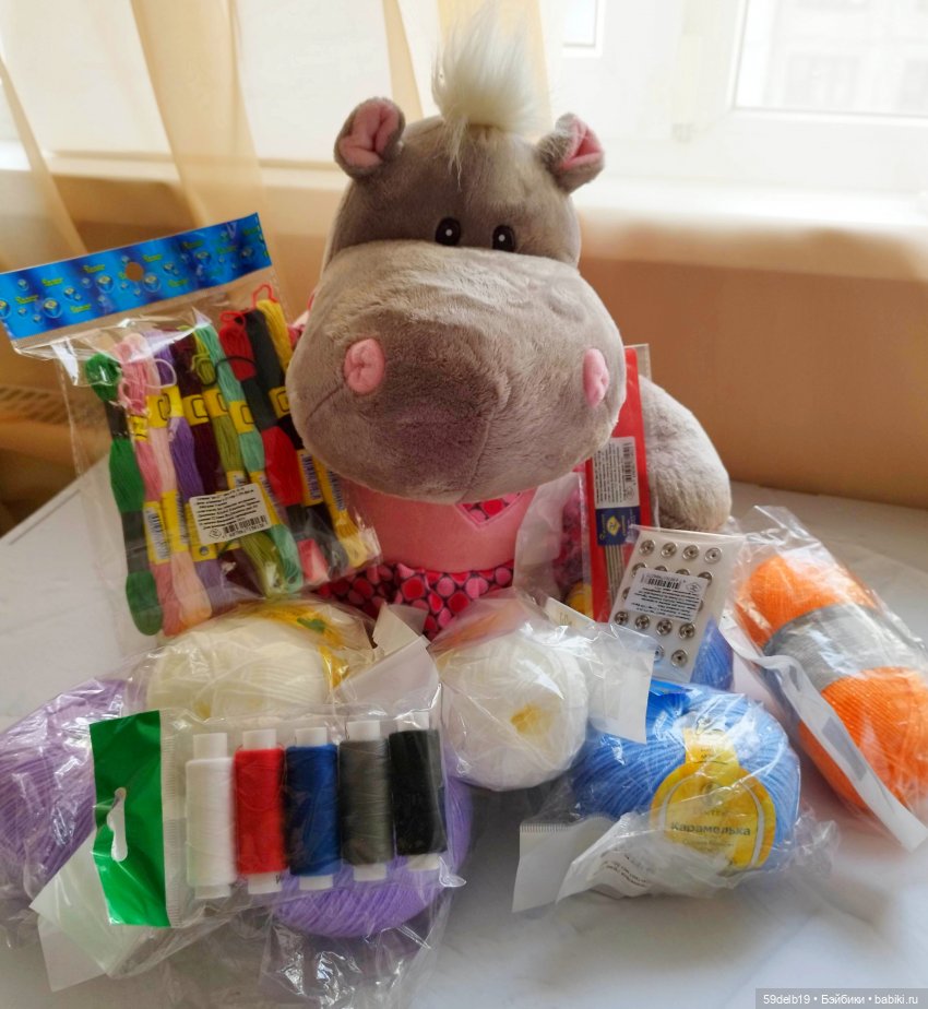 Вяжу,шью, вышиваю одежду для кукол