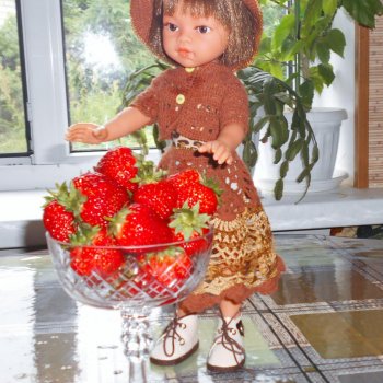 Летом на даче - ягодный рай