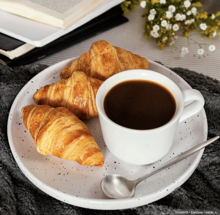 Любителей растворимого кофе - с праздником