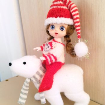 Едем, едем на белом медведе 🐻‍❄️