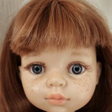 Кристи с чёлкой и обаятельными веснушками