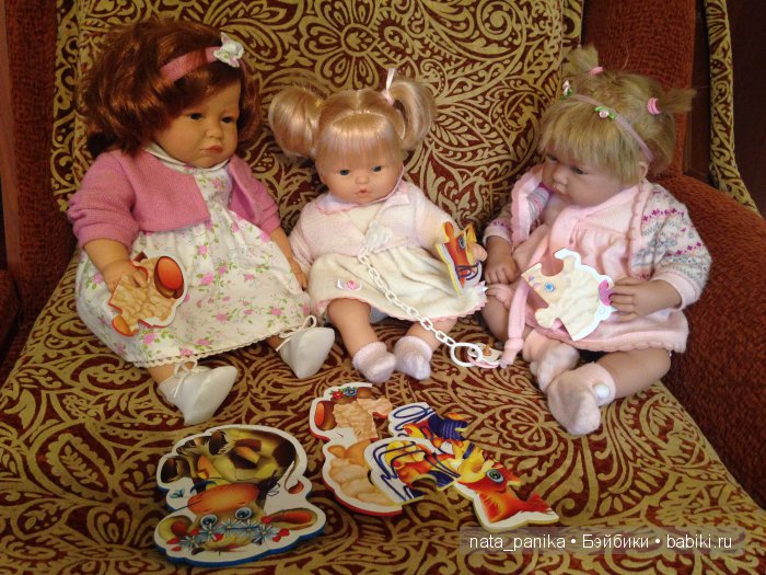 Маша, куколка от Nines D'Onil пригласила девочек поиграть в пазлы