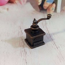 Кофемолка винтажная. Миниатюра. Кофемолка винтажная. Миниатюра.