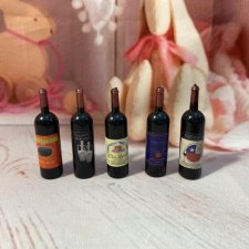 Бутылки вина.