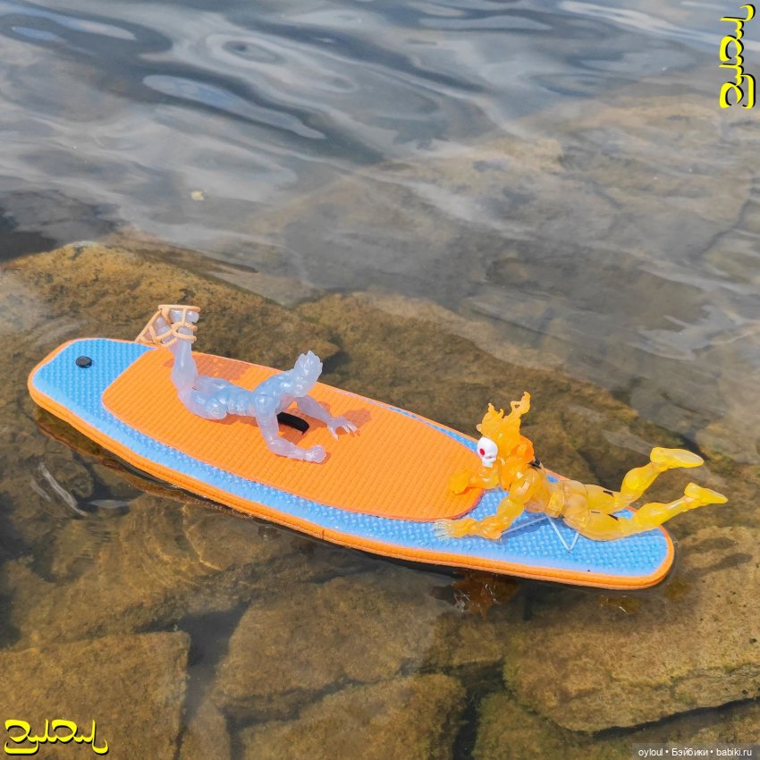 [75] Большой Еланчик — Коллекции игровых кукол (Playline): фото полок (фото 9)