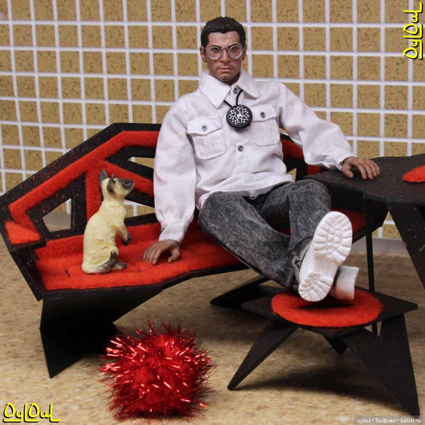 {33} Подчёркнуто угловатая