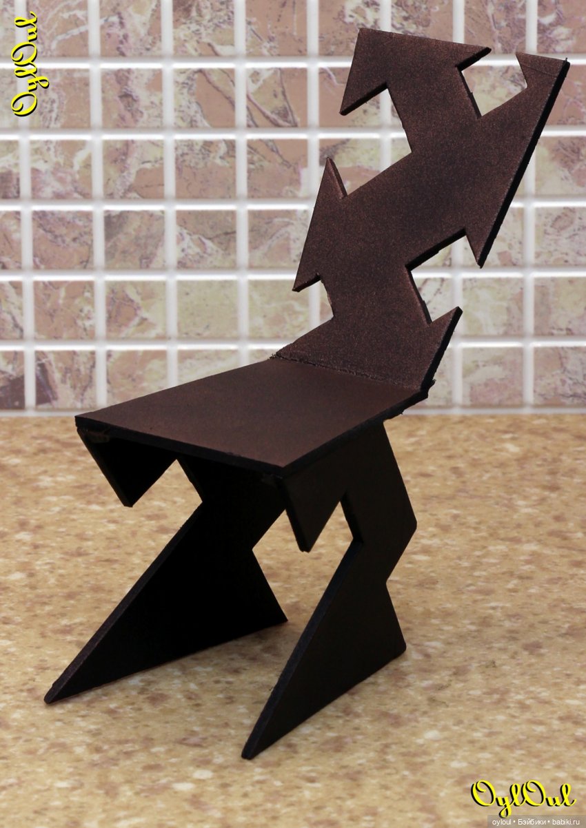 {33} Подчёркнуто угловатая