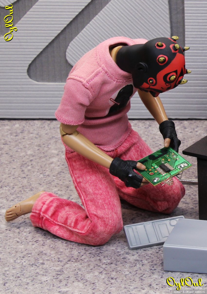 {33} Подчёркнуто угловатая