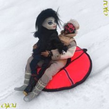 ˂07˃ Белая на белом снеге