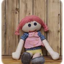 Кукла и гном советских времен