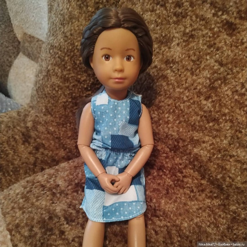 Софийка впервые приехала домой.