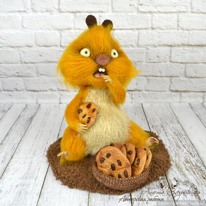 Страсти по печенюхам - игрушка вязанная крючком (фото 4)