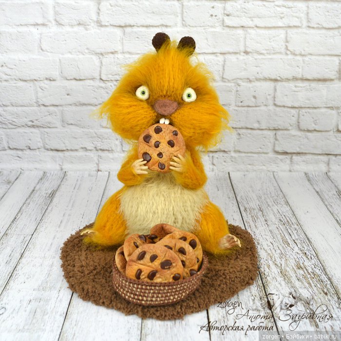 Страсти по печенюхам - игрушка вязанная крючком (фото 7)