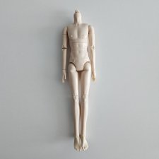 Тело Синьи Xinyi