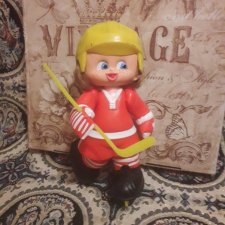 Резиновая игрушка Хоккеист Резиновая игрушка Хоккеист