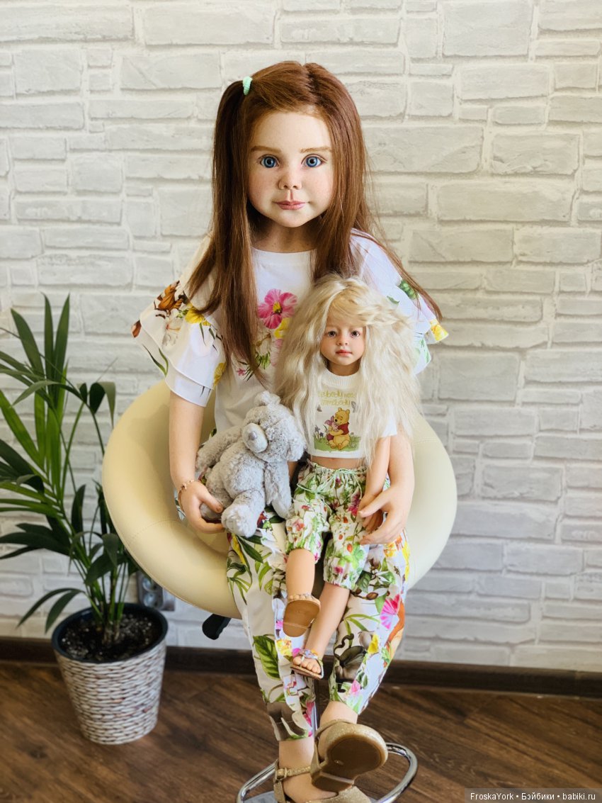 Разные, но такие любимые... Мои девочки-Даня и Катя