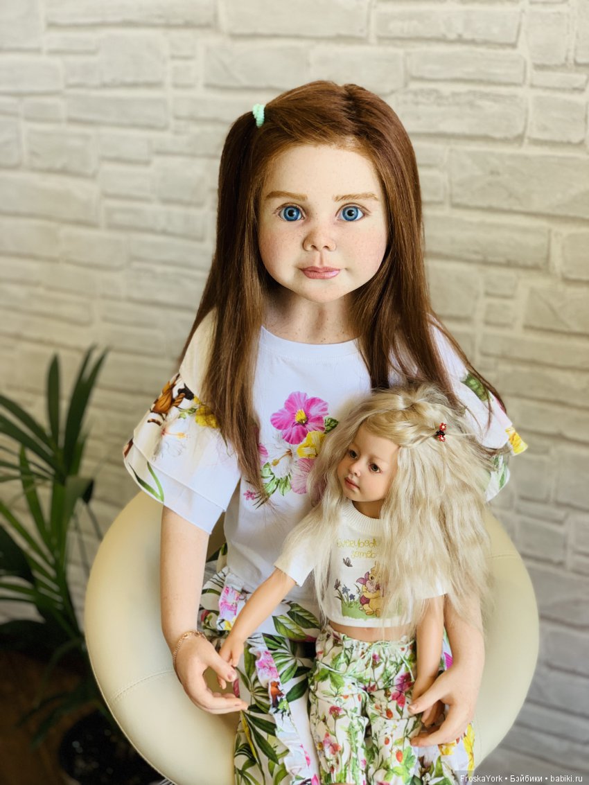 Разные, но такие любимые... Мои девочки-Даня и Катя