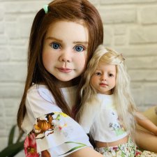 Разные, но такие любимые... Мои девочки-Даня и Катя