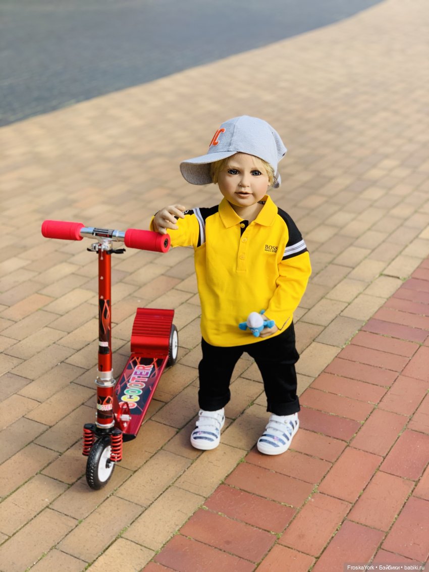 Купи ребёнку самокат-и со спокойной жизнью можно проститься. Первое лето Марка (фото 2)