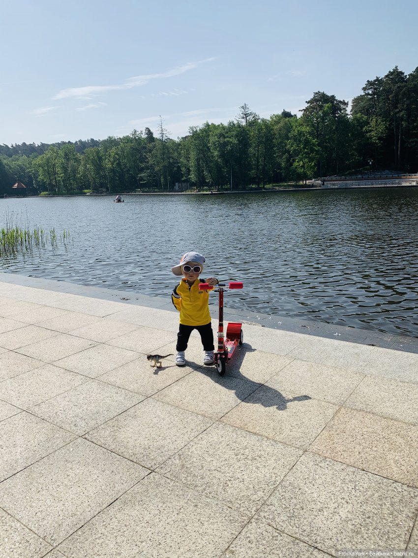 Купи ребёнку самокат-и со спокойной жизнью можно проститься. Первое лето Марка