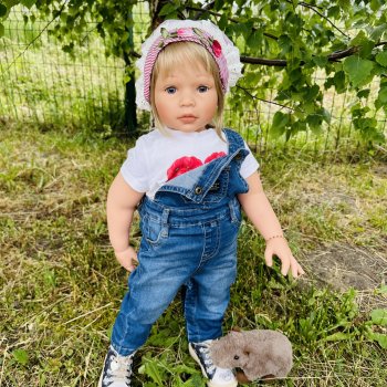 Ева ❤️ Первая прогулка