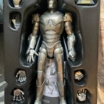 Продам оригинальную фигурку Iron man Mark II Limited version